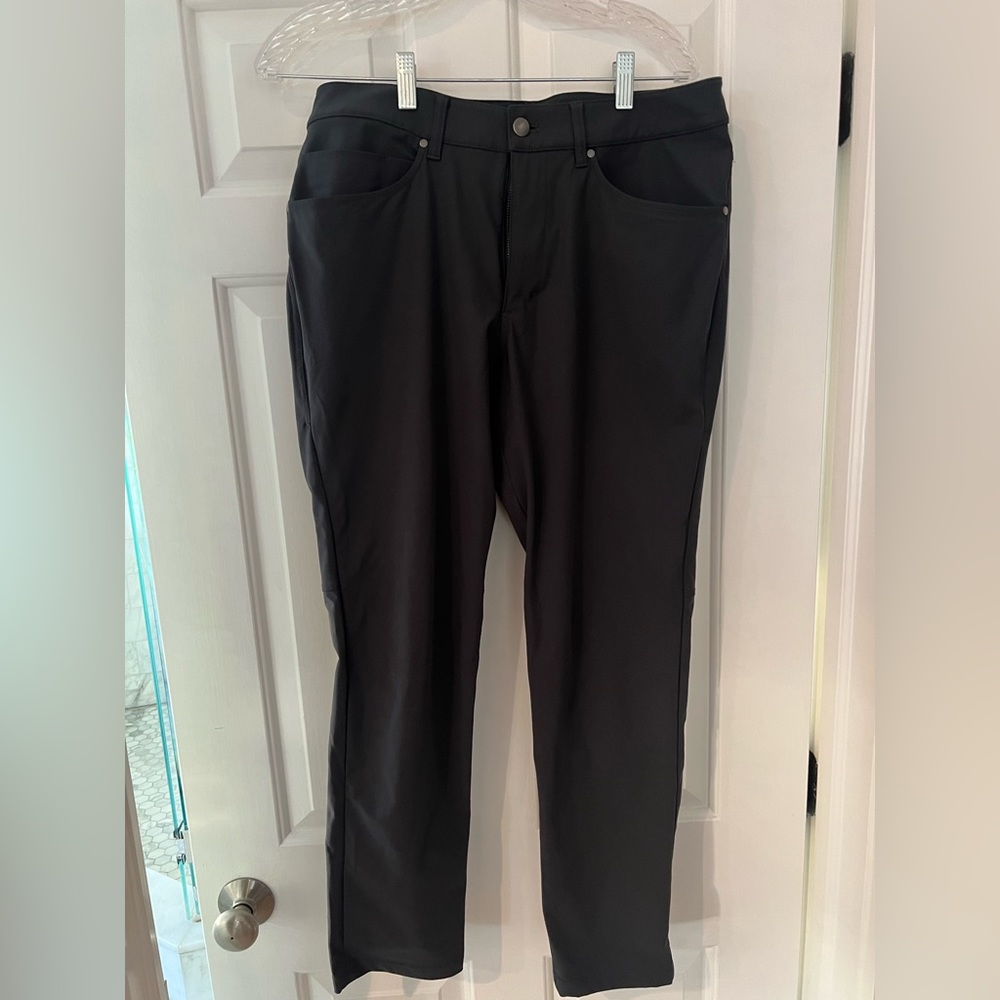 Lululemon ABC Pant, Slim Fit, 32”/30”, Obsidain (Grey Color)